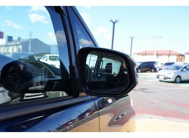 
								TOYOTA VOXY 2015 full									