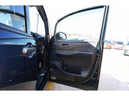 
										TOYOTA VOXY 2015 full									