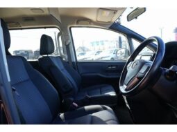 
										TOYOTA VOXY 2015 full									