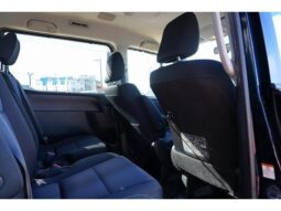 
										TOYOTA VOXY 2015 full									