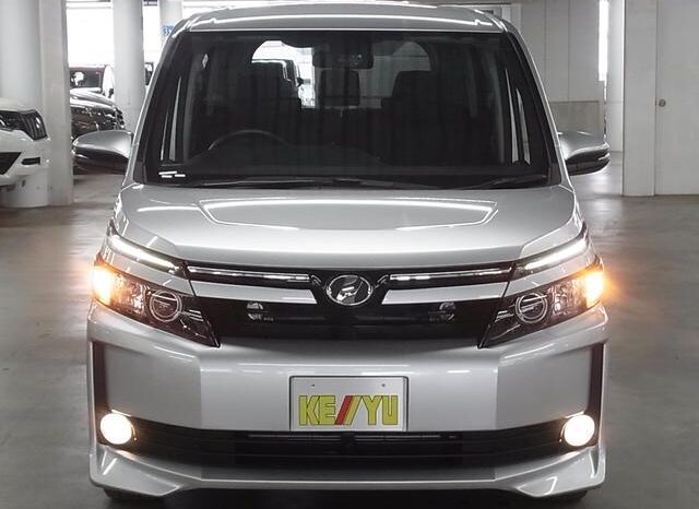 
								TOYOTA VOXY 2016 full									