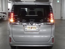 
										TOYOTA VOXY 2016 full									