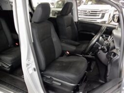 
										TOYOTA VOXY 2016 full									
