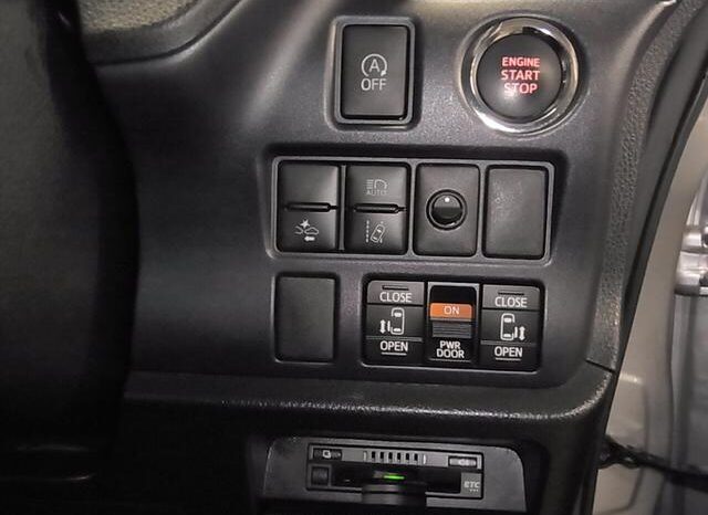 
								TOYOTA VOXY 2016 full									