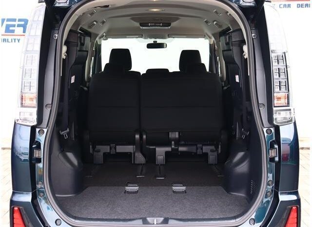 
								TOYOTA VOXY 2014 full									