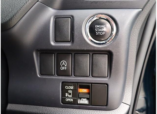 
								TOYOTA VOXY 2014 full									