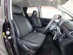 
										TOYOTA VOXY 2014 full									