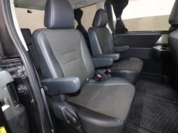 
										TOYOTA VOXY 2014 full									
