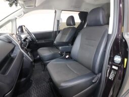
										TOYOTA VOXY 2014 full									