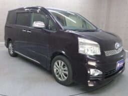 TOYOTA VOXY 2014