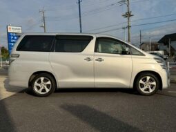 
										TOYOTA VELLFIRE  2009 full									