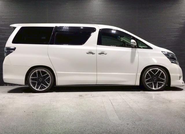 
								TOYOTA VELLFIRE 2008 full									