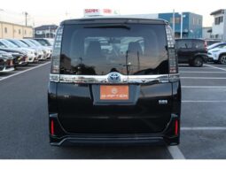 
										TOYOTA VOXY 2014 full									