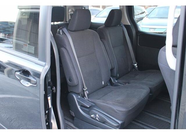 
								TOYOTA VOXY 2014 full									