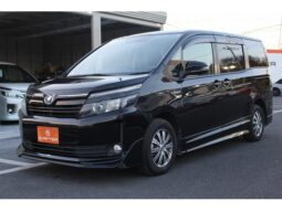 TOYOTA VOXY 2014