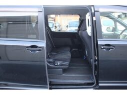 
										TOYOTA VOXY 2014 full									