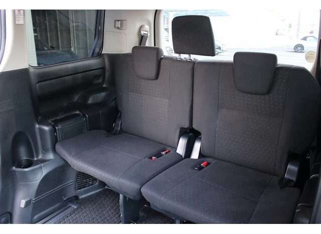 
								TOYOTA VOXY 2014 full									