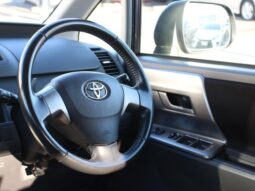 
										TOYOTA VOVY 2008 full									