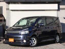 TOYOTA VOVY 2008