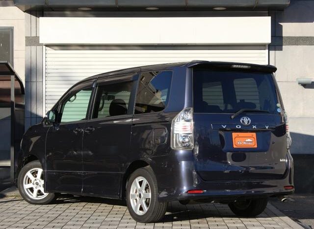 
								TOYOTA VOVY 2008 full									