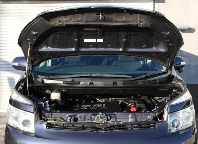 
								TOYOTA VOVY 2008 full									