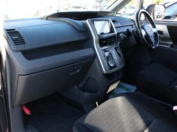 
										TOYOTA VOVY 2008 full									