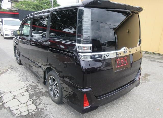 
								TOYOTA VOXY 2017 full									