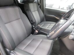 
										TOYOTA VOXY 2017 full									