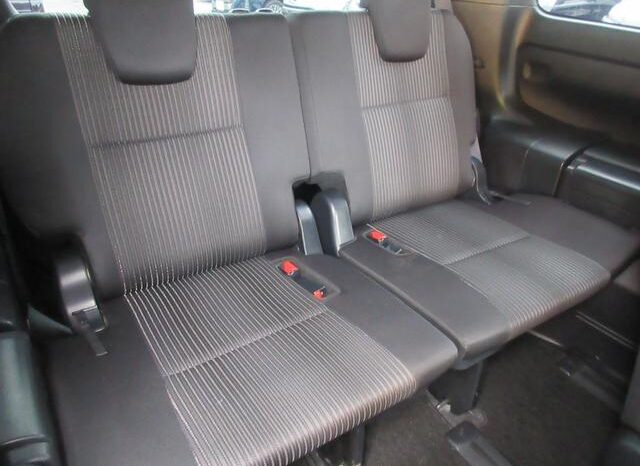 
								TOYOTA VOXY 2017 full									