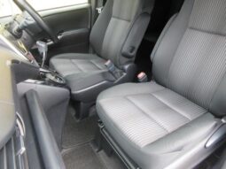 
										TOYOTA VOXY 2017 full									