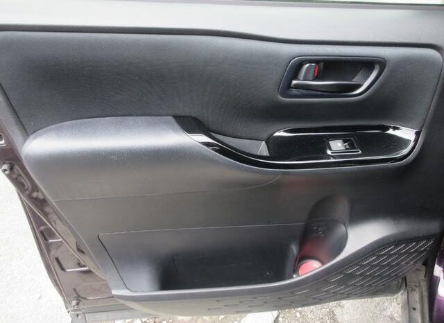 
								TOYOTA VOXY 2017 full									