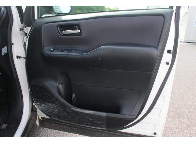 
								TOYOTA VOXY 2014 full									