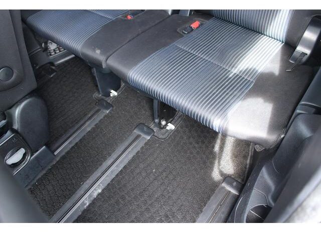 
								TOYOTA VOXY 2014 full									