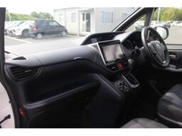 
										TOYOTA VOXY 2014 full									