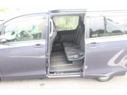 
										TOYOTA VOXY 2015 full									