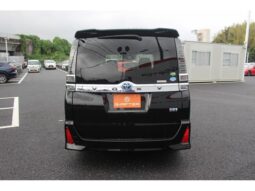 
										TOYOTA VOXY 2016 full									