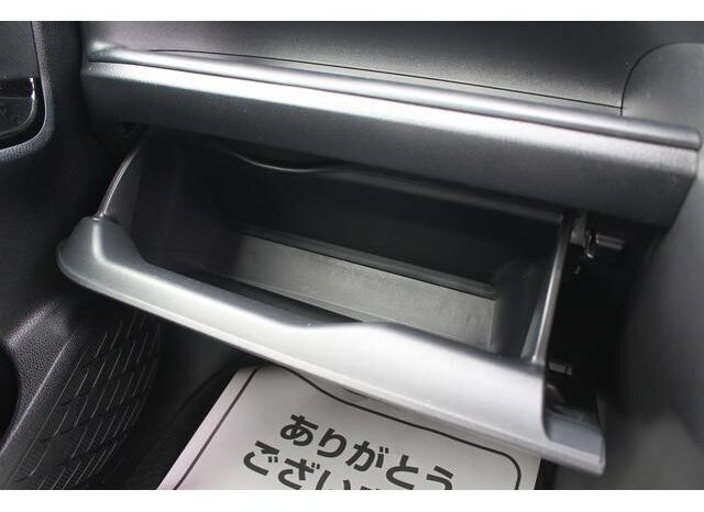 
								TOYOTA VOXY 2016 full									