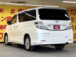 
										TOYOTA VELLFIRE 2009 full									