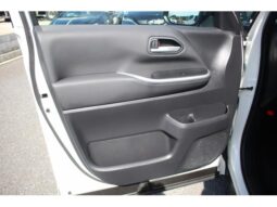 
										TOYOTA VOXY 2023 full									