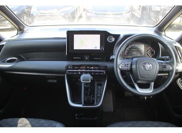 
								TOYOTA VOXY 2023 full									