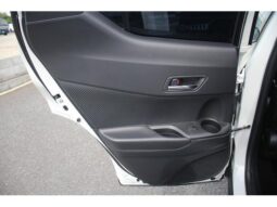 
										TOYOTA C-HR 2023 full									