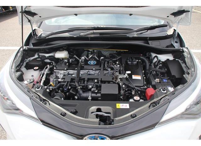 
								TOYOTA C-HR 2023 full									