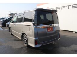 
										TOYOTA VOXY 2016 full									