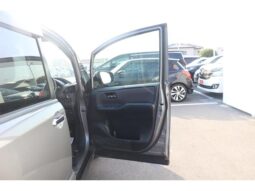 
										TOYOTA VOXY 2016 full									