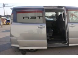 
										TOYOTA VOXY 2016 full									