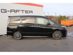 
										TOYOTA VOXY 2016 full									