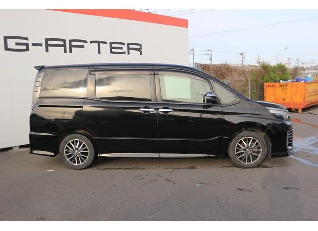 
								TOYOTA VOXY 2016 full									