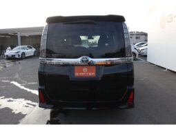 
										TOYOTA VOXY 2016 full									