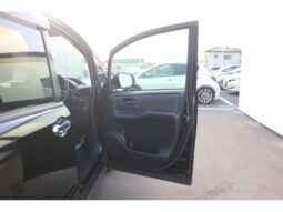 
										TOYOTA VOXY 2016 full									