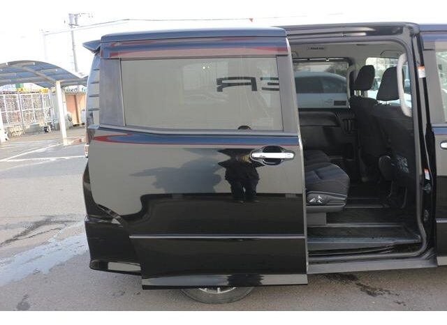 
								TOYOTA VOXY 2016 full									